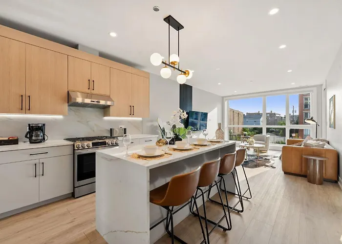 Bright 2bed 2bath In Brand New Pilsen Development Apartment